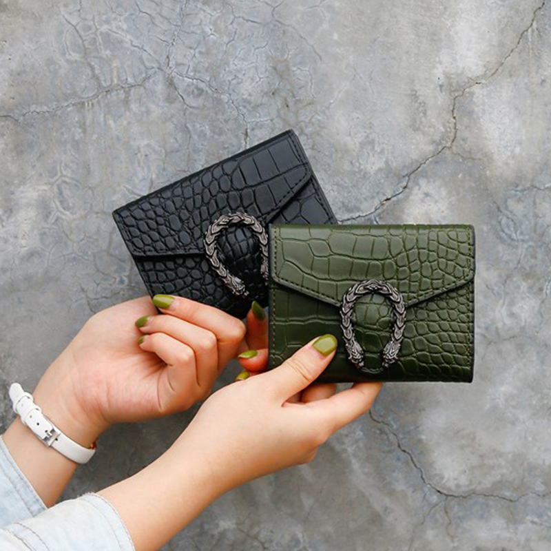 Snake Clasp Wallet
